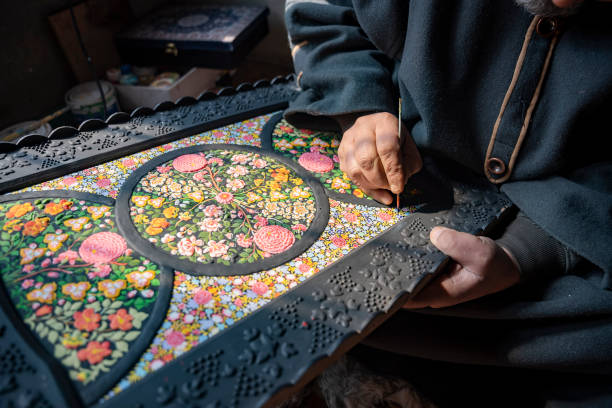 Kashmir Paper Machie: The Art of Turning Paper into Timeless Beauty — image 3